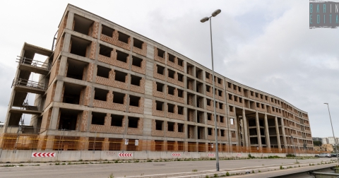 La "saracinesca di Mungivacca": quello scheletro di cemento che d� il benvenuto a chi entra a Bari